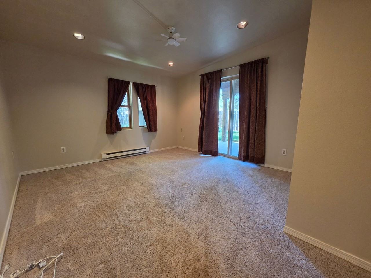1513 1/2 S Corona Ave - Photo 6 of 13
