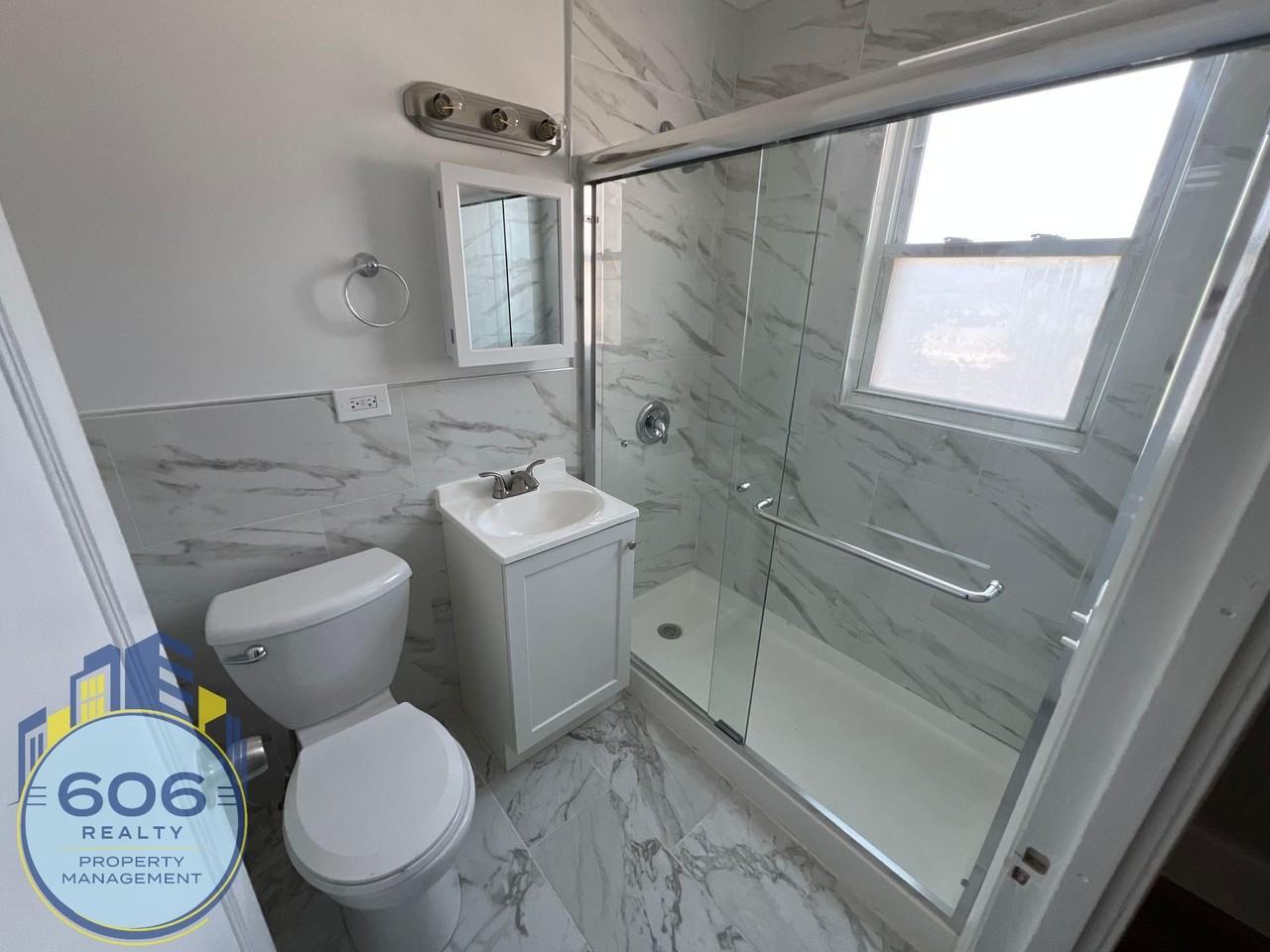 3434 W Montrose Ave - Photo 3 of 4