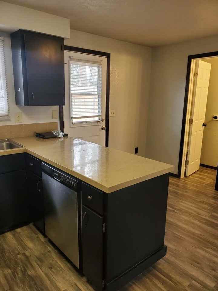 1004 E Joseph Ave - Photo 5 of 14