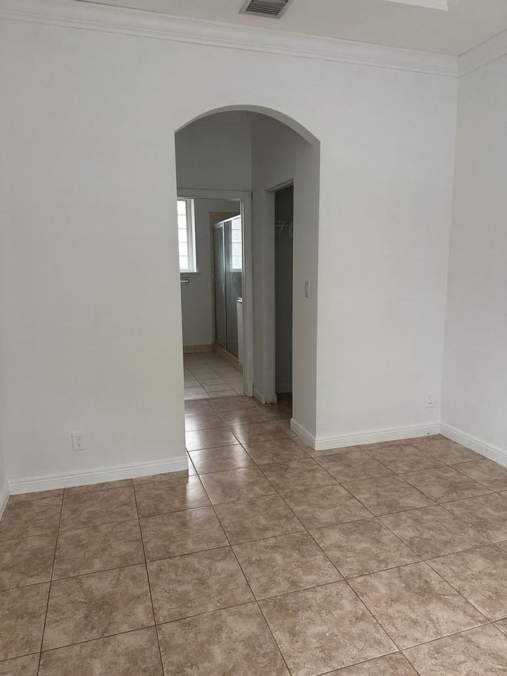 3686 Davis Rd - Photo 6 of 16