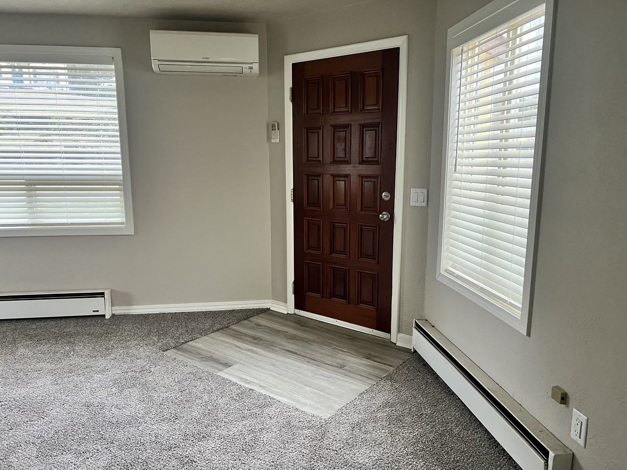830 Oak Ter #830 - Photo 2 of 11