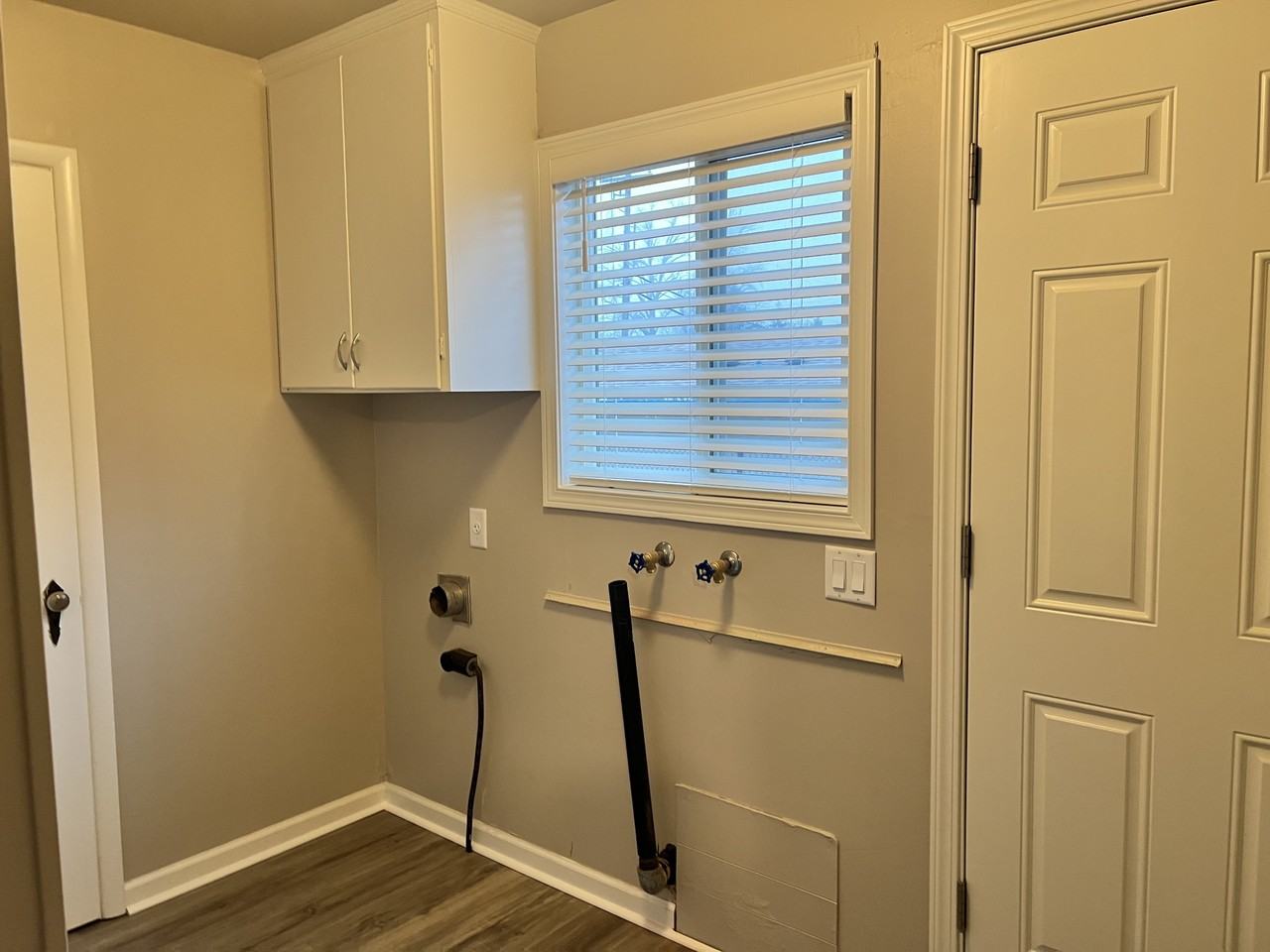 830 Oak Ter #830 - Photo 7 of 11