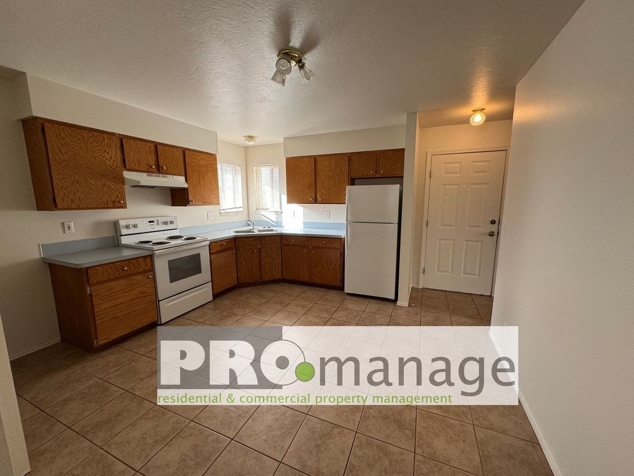 2185 Stace St #2 - Photo 4 of 15