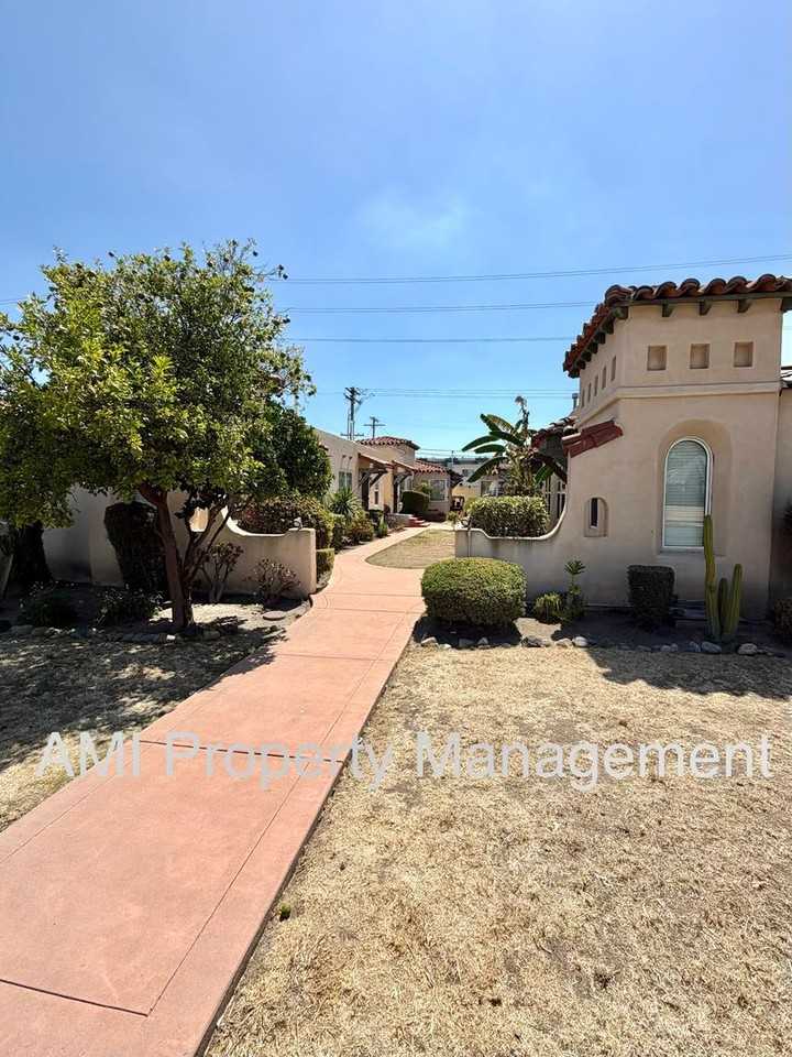 4177 Utah St - Photo 2 of 7