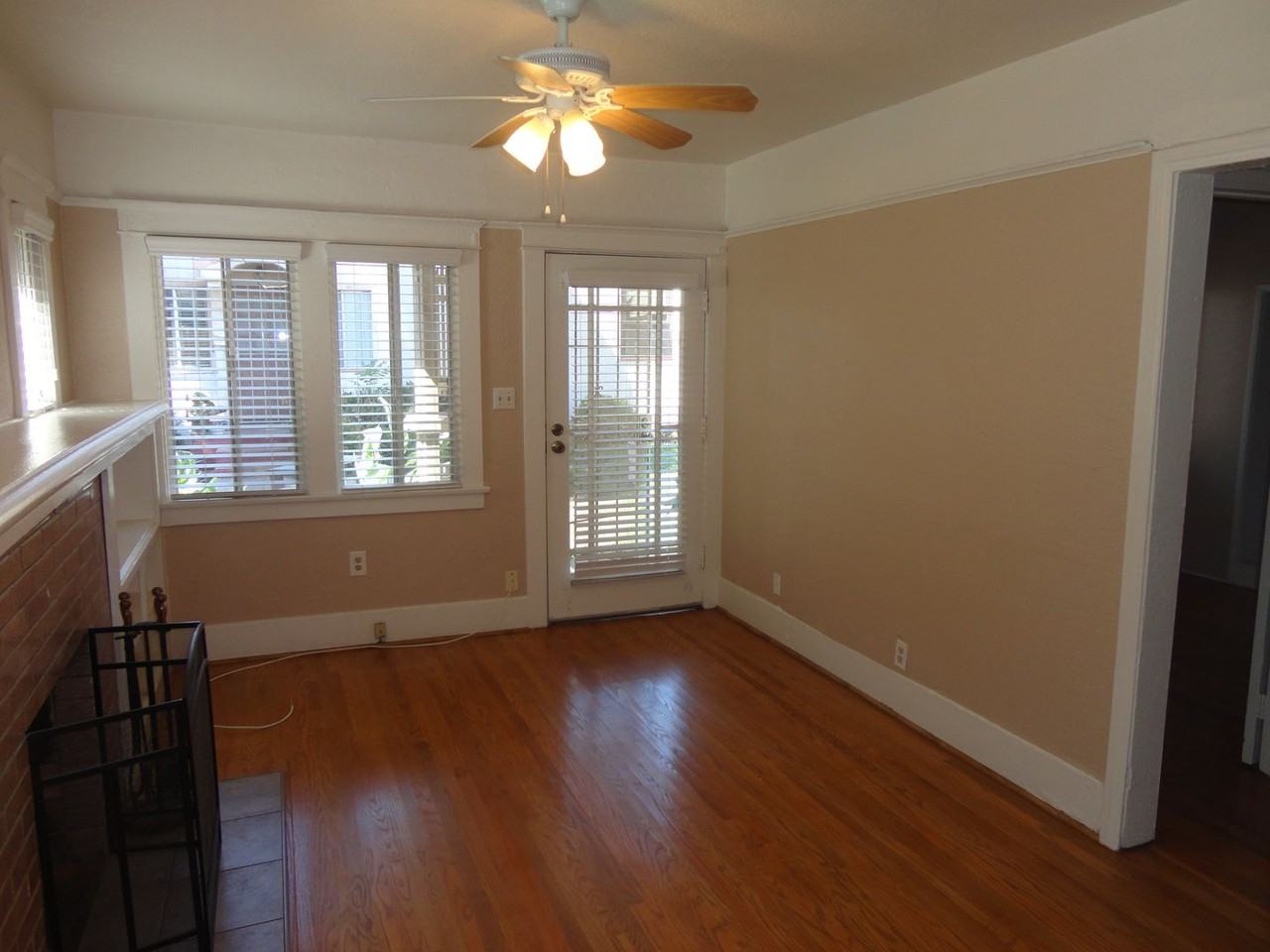 3359 30th St - Photo 4 of 11