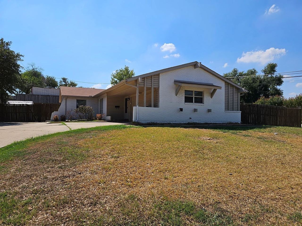 2906 Candlewick Ln - Photo 2 of 28