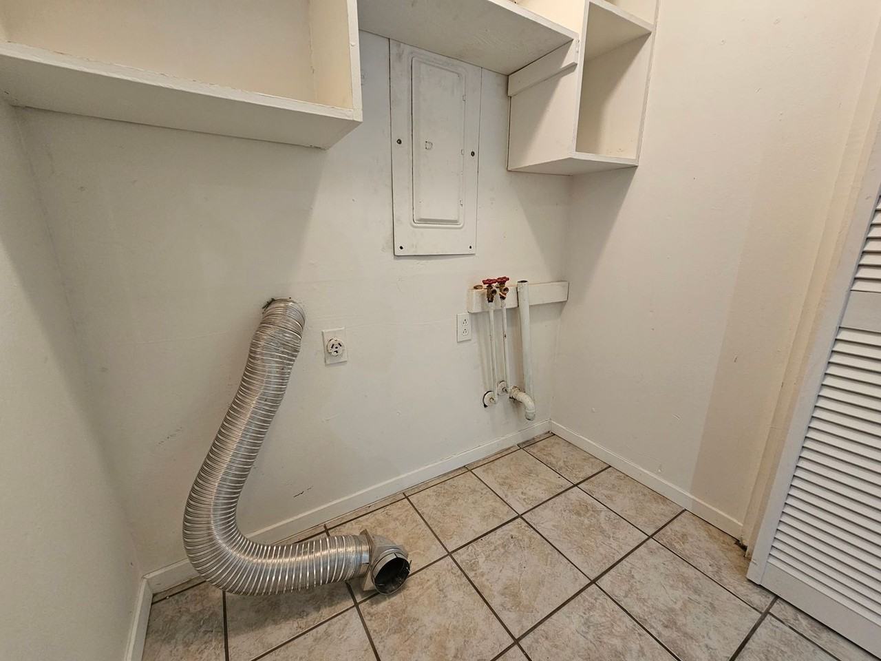 2906 Candlewick Ln - Photo 7 of 28
