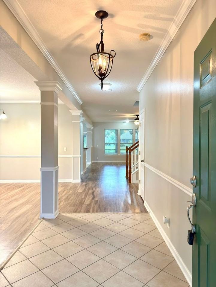 116 Boatsman Way - Photo 2 of 23