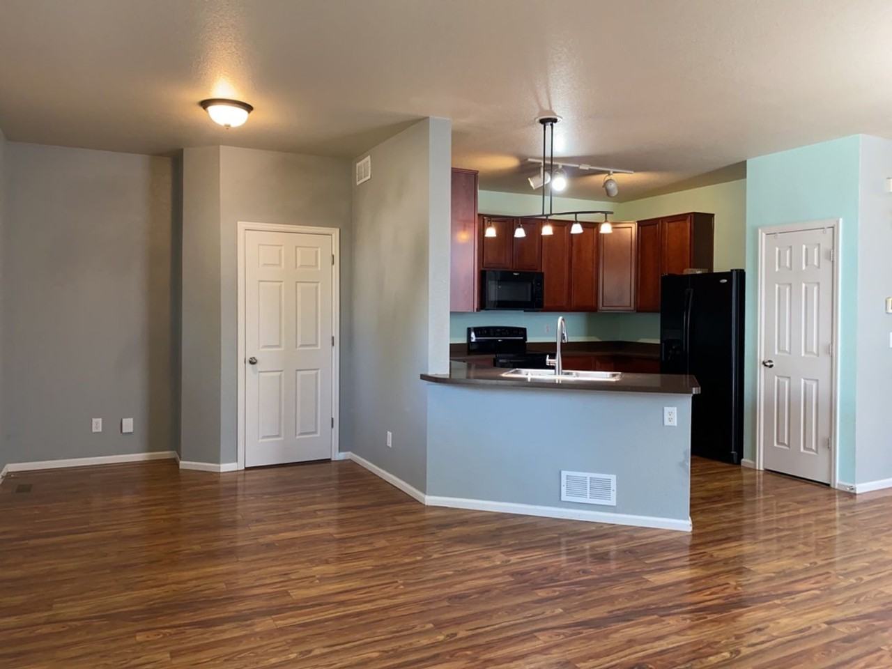 2738 Port Place Dr - Photo 6 of 40