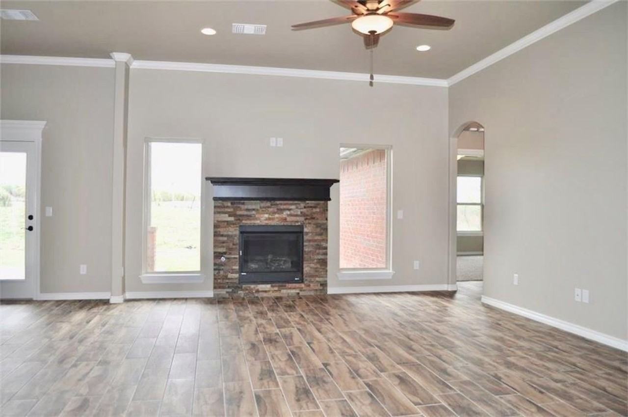 3217 Briargate Rd - Photo 6 of 26