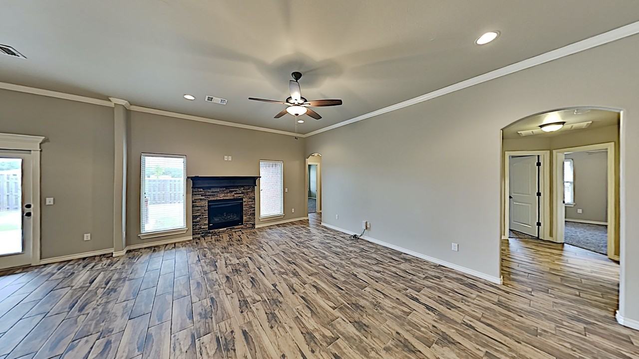 3217 Briargate Rd - Photo 7 of 26