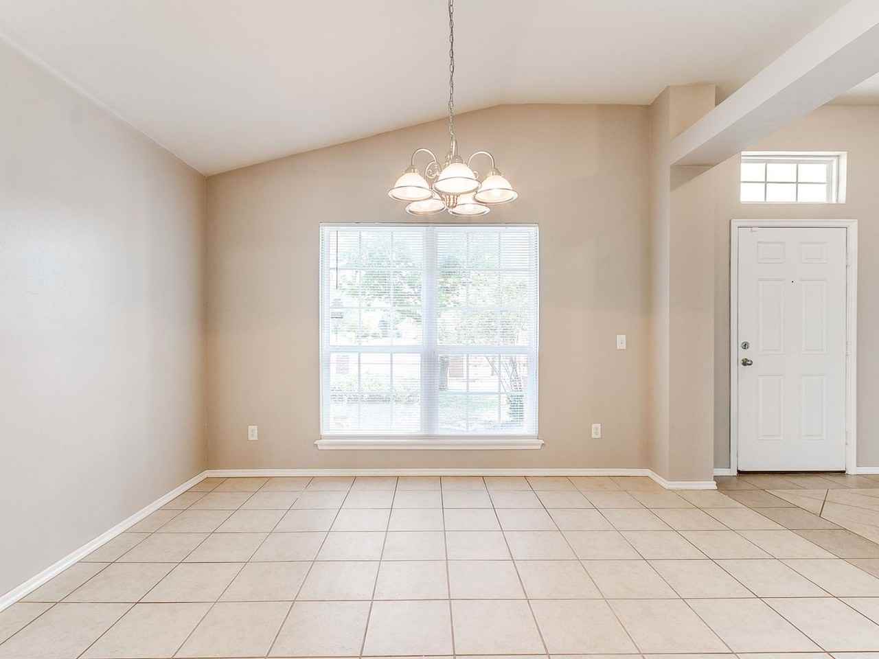 2829 Nw 182nd St - Photo 3 of 21