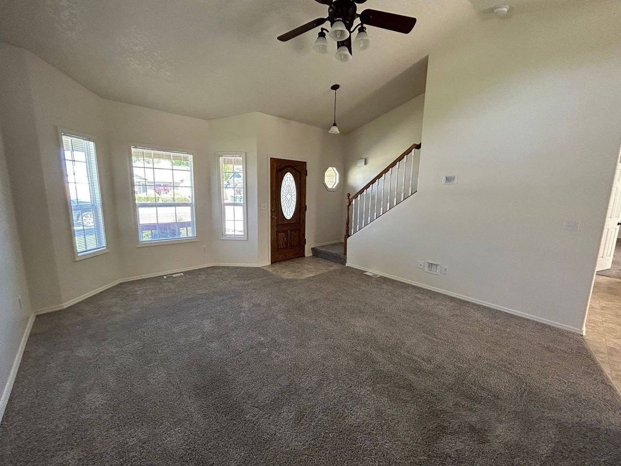 721 E Hawk St - Photo 7 of 36