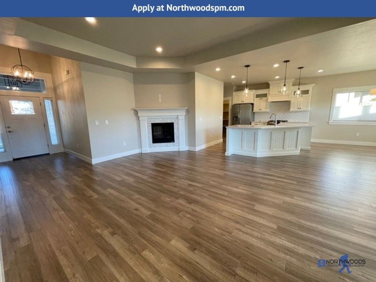 3866 Arizona Dr - Photo 4 of 24
