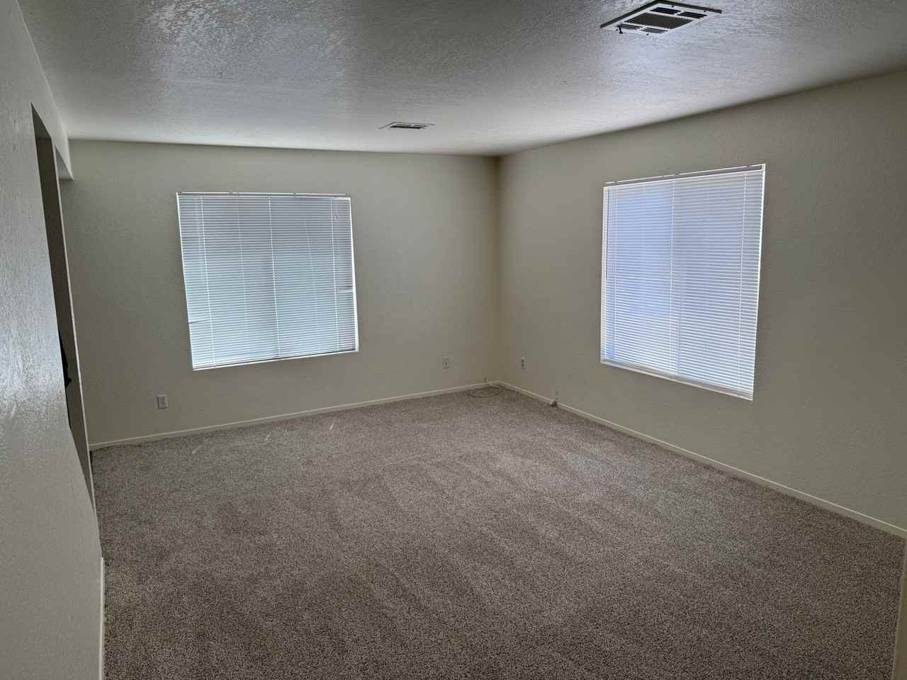 3838 Terrazzo Ave - Photo 6 of 22