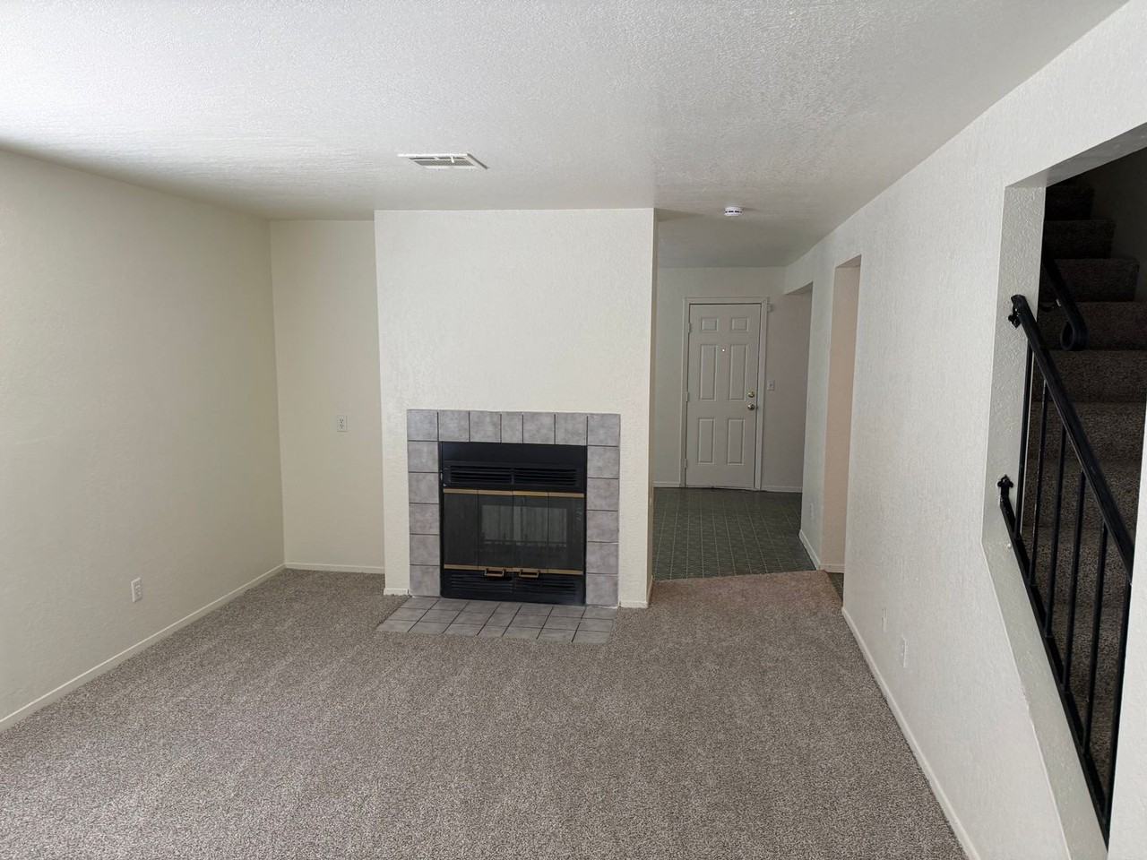 3838 Terrazzo Ave - Photo 7 of 22