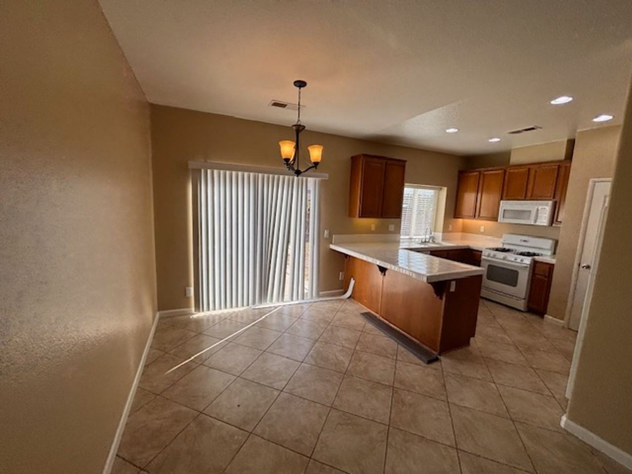 616 Morningside Ct - Photo 6 of 16