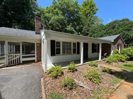 featured image of 2047 Overbrook Rd