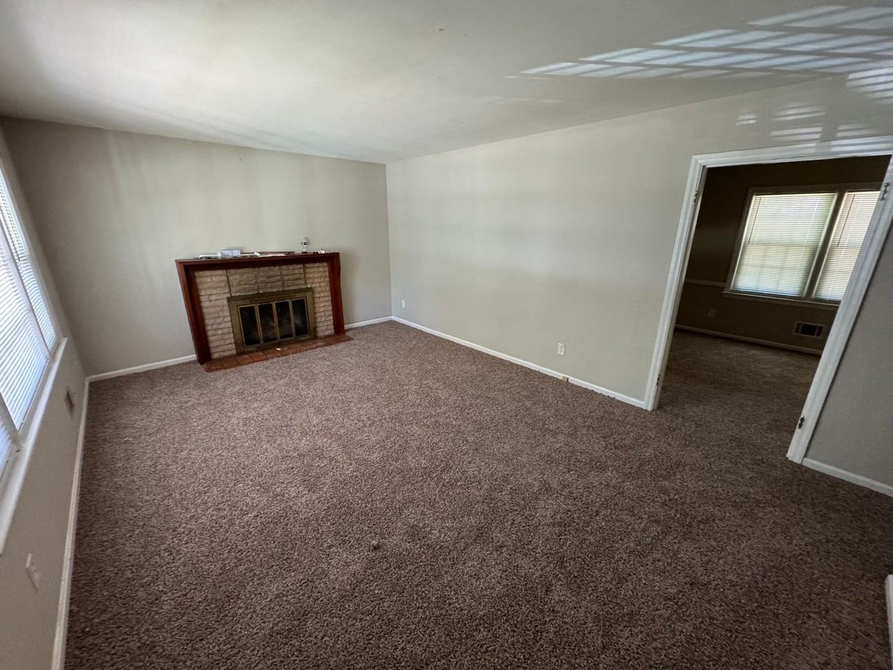 2047 Overbrook Rd - Photo 6 of 19