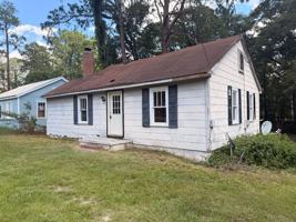 featured image of 346 N College St