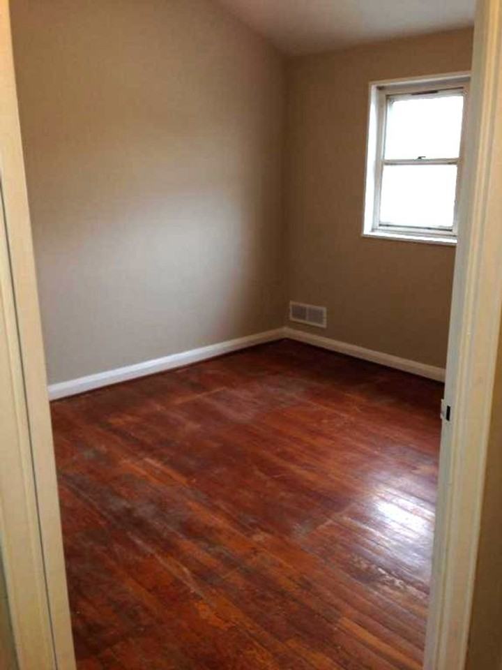 3214 Wallford Dr - Photo 7 of 9