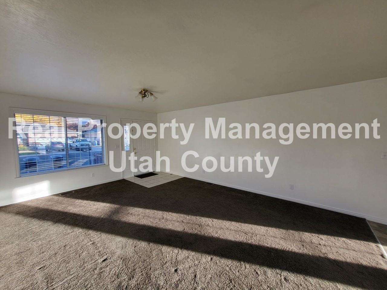 572 S 1750 E - Photo 6 of 34