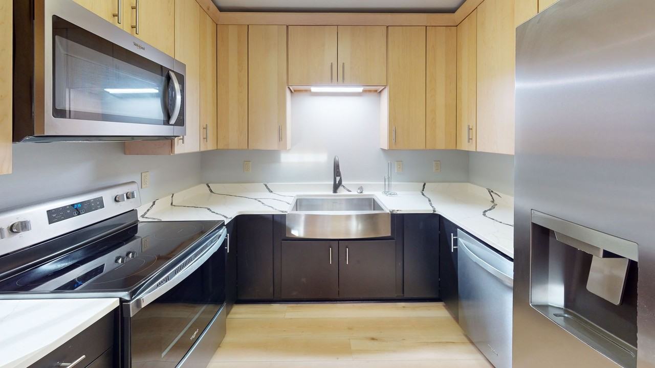 3039 Davis Rd - Photo 4 of 10
