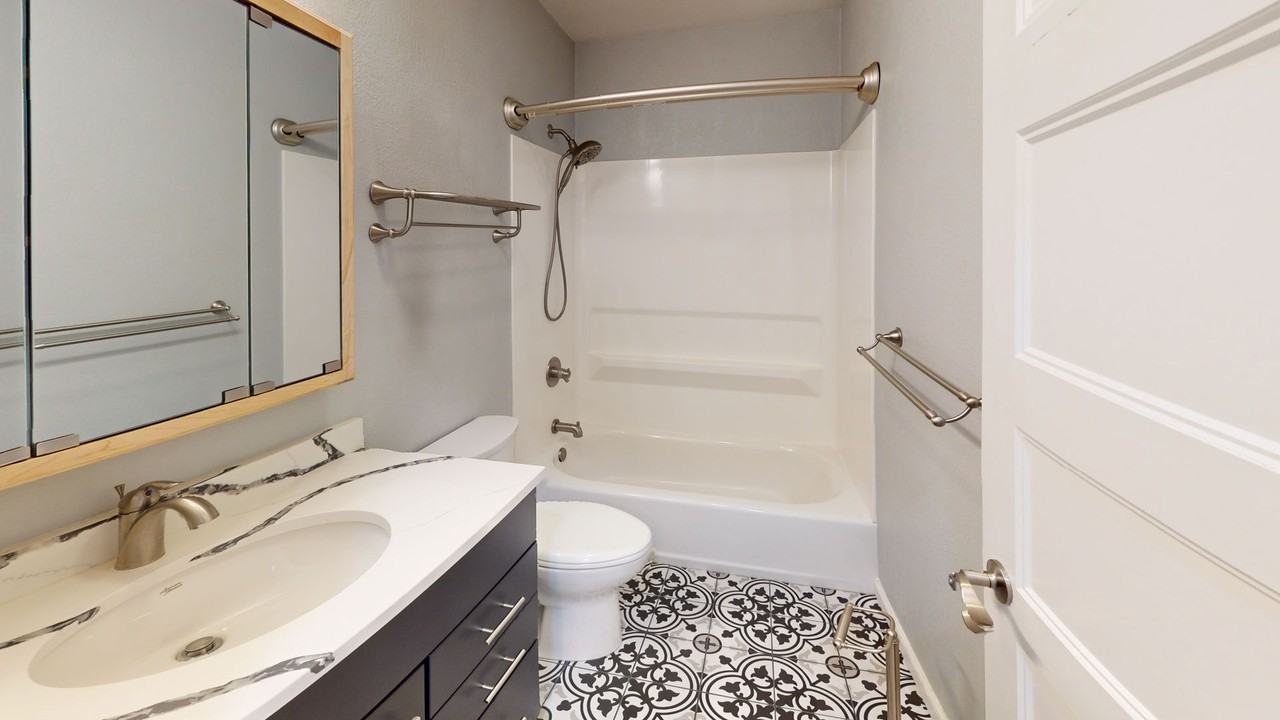 3039 Davis Rd - Photo 6 of 10