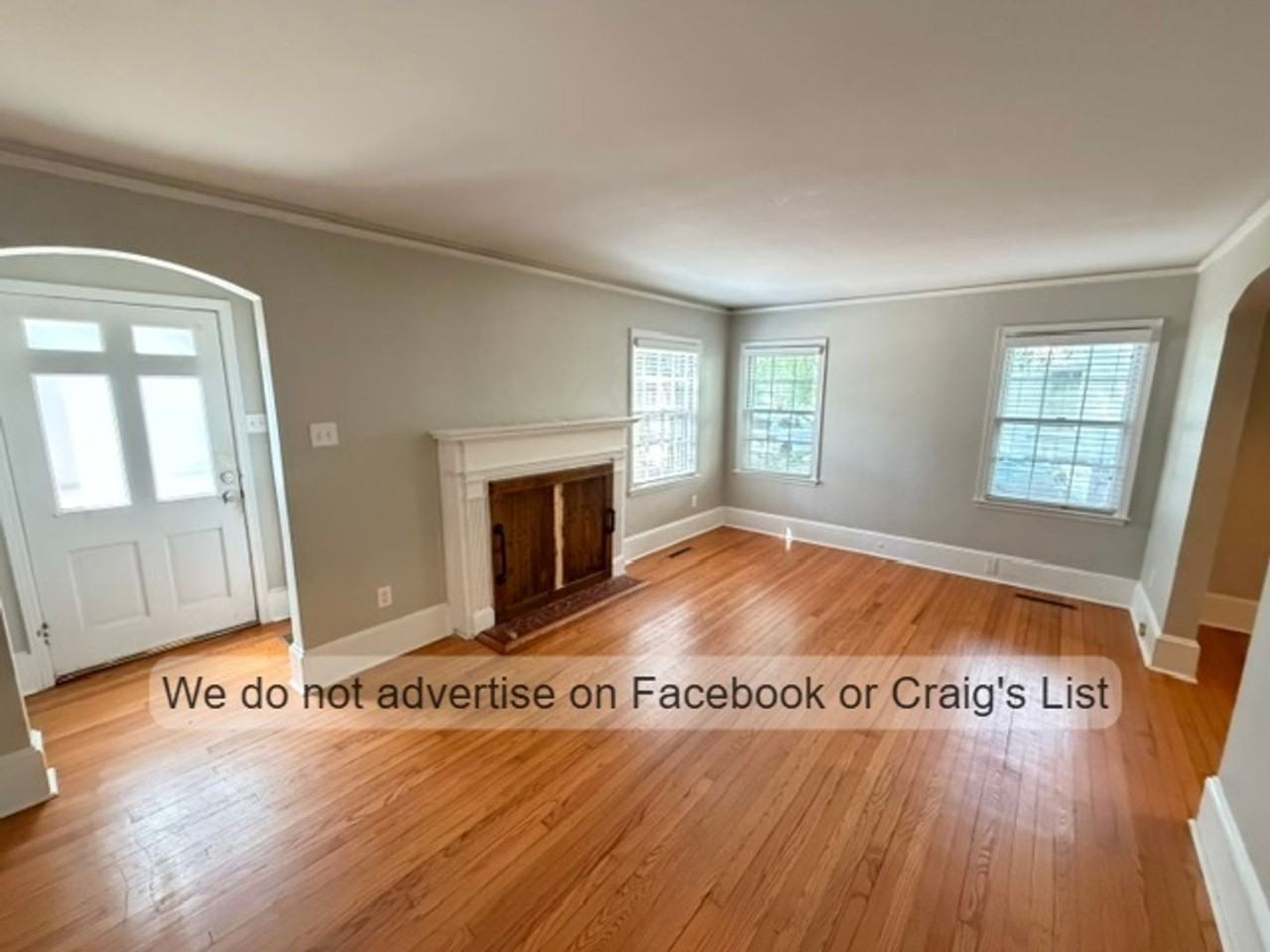 218 Woodrow St - Photo 2 of 13