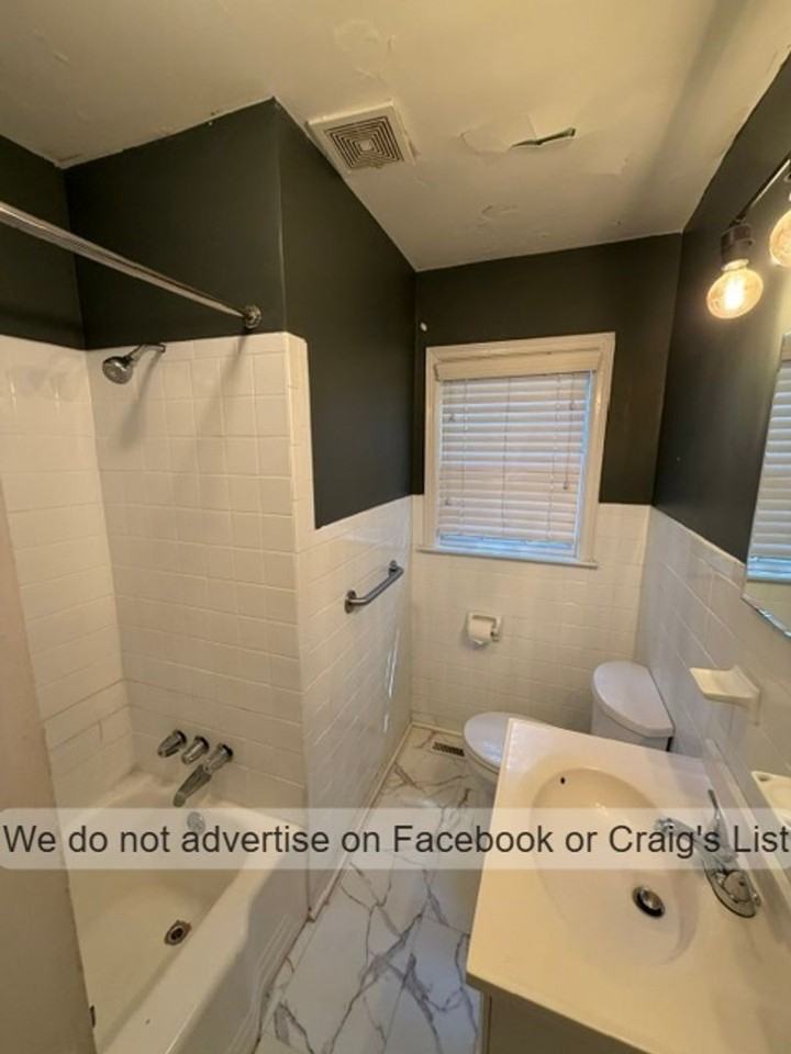 218 Woodrow St - Photo 7 of 13