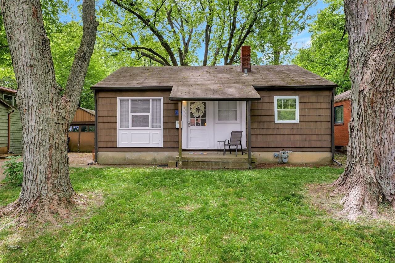 303 Hessel Blvd - Photo 2 of 35