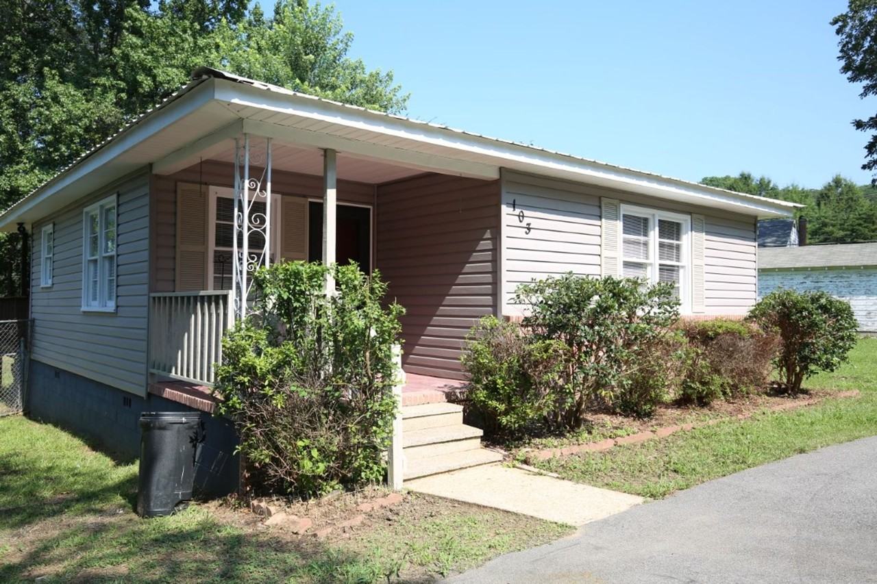 103 Louis Ave - Photo 3 of 23
