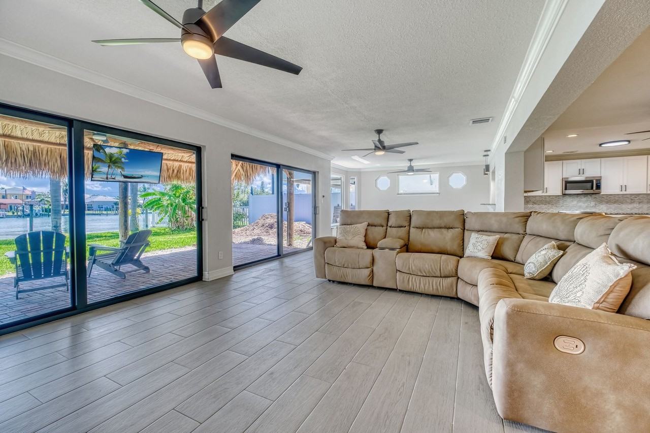 11955 5th St E ##E. - Photo 4 of 37
