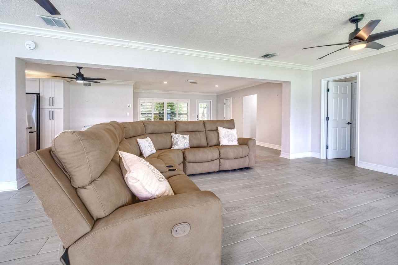 11955 5th St E ##E. - Photo 6 of 37