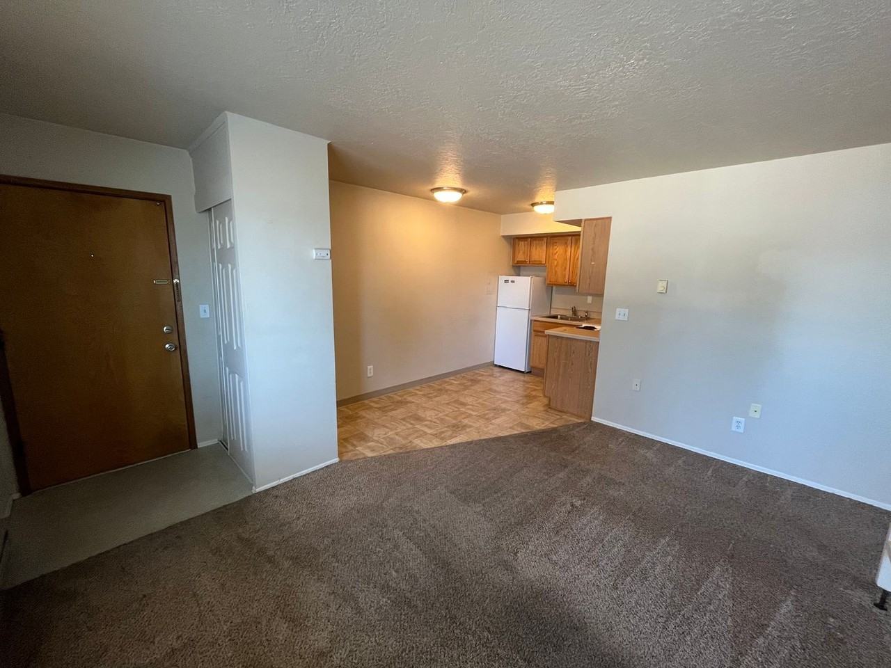 613 Sw 9th St #5 - Photo 3 of 10