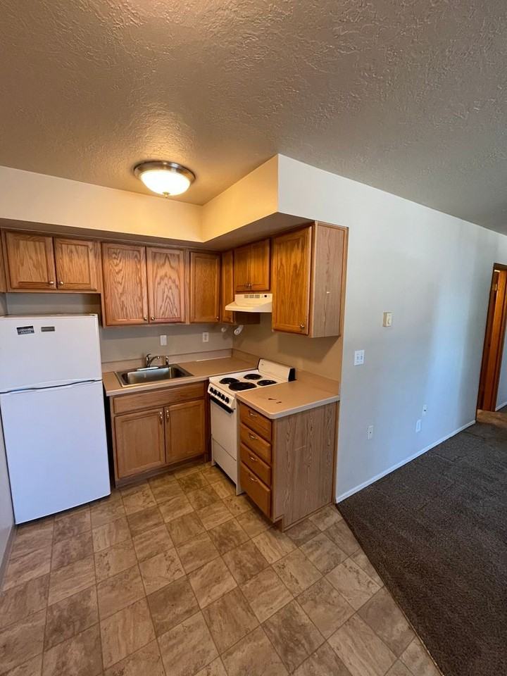 613 Sw 9th St #5 - Photo 4 of 10
