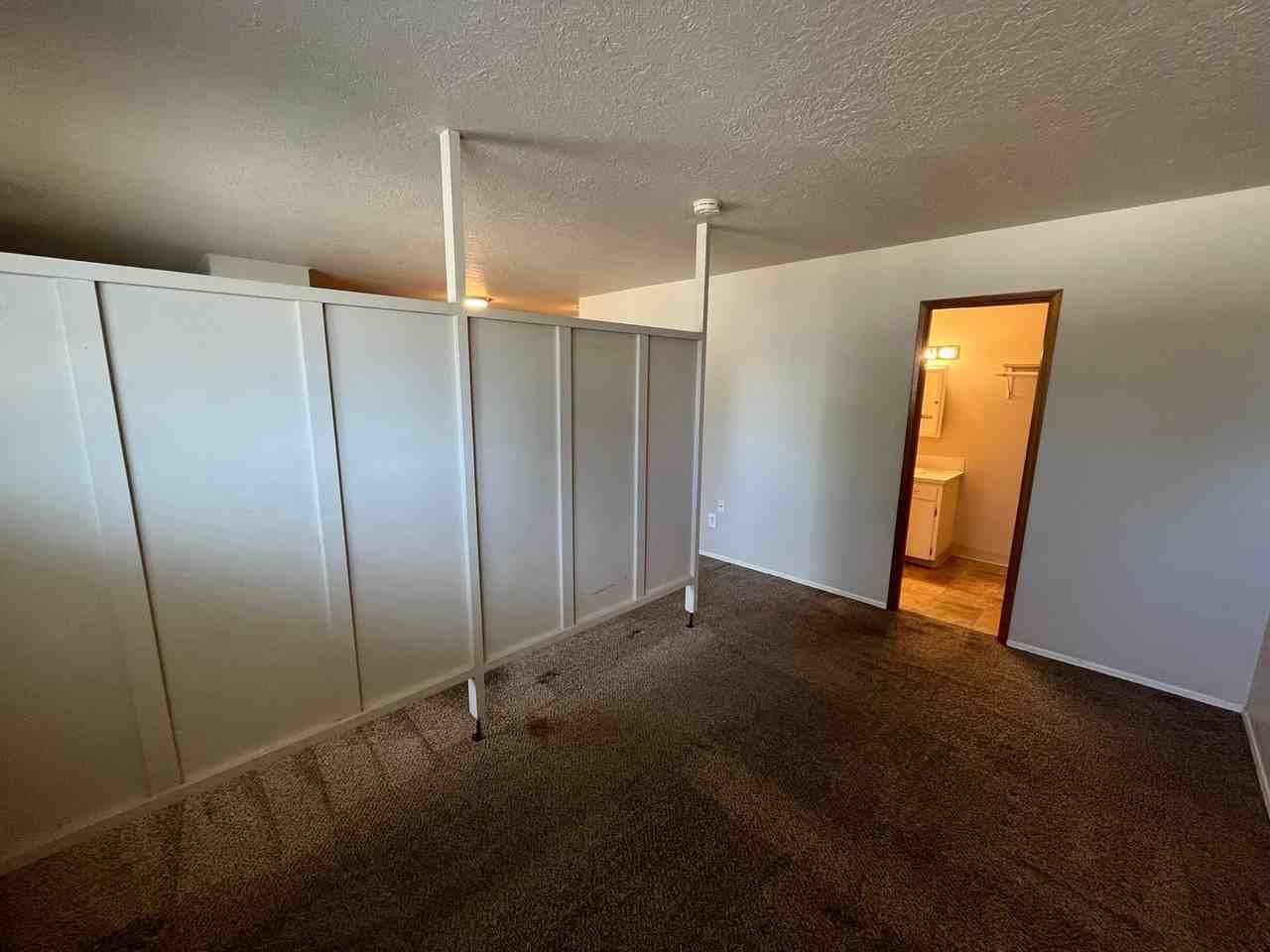 613 Sw 9th St #5 - Photo 5 of 10
