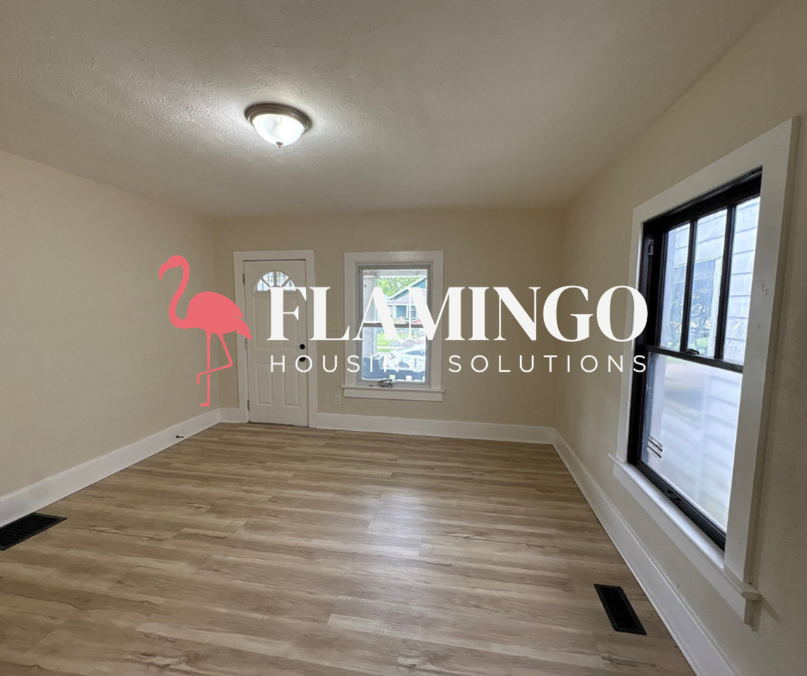 329 Westwood Ave - Photo 3 of 16