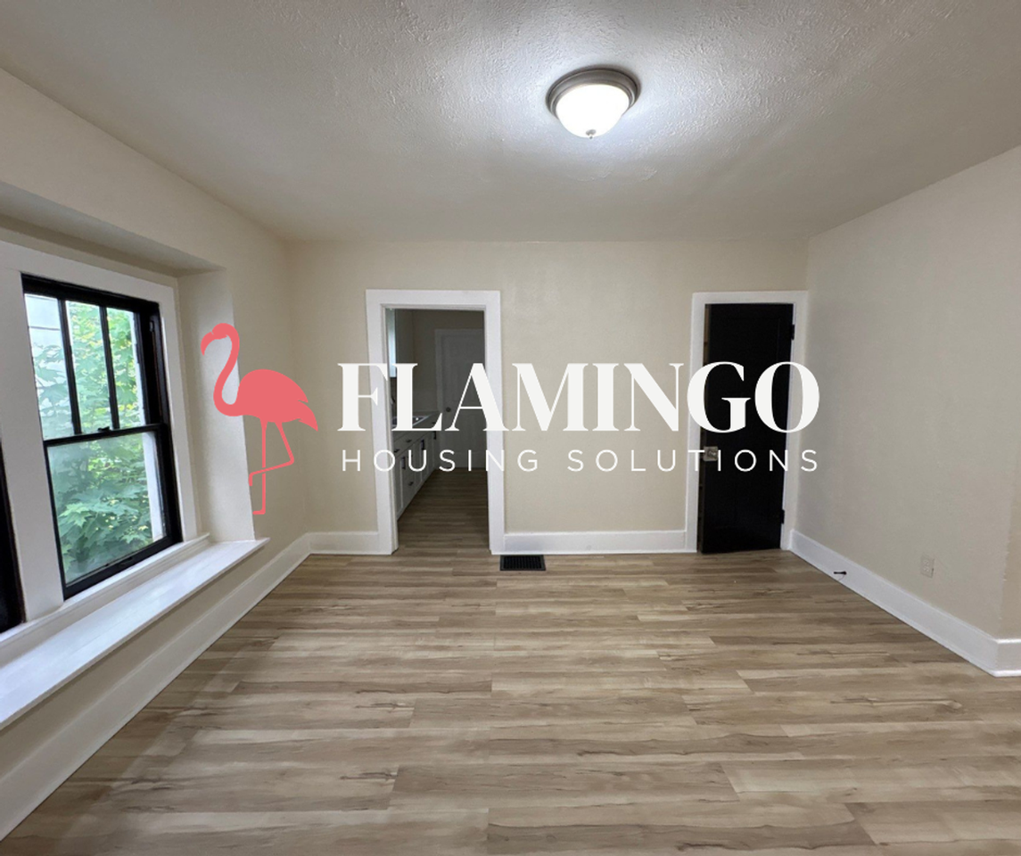 329 Westwood Ave - Photo 4 of 16