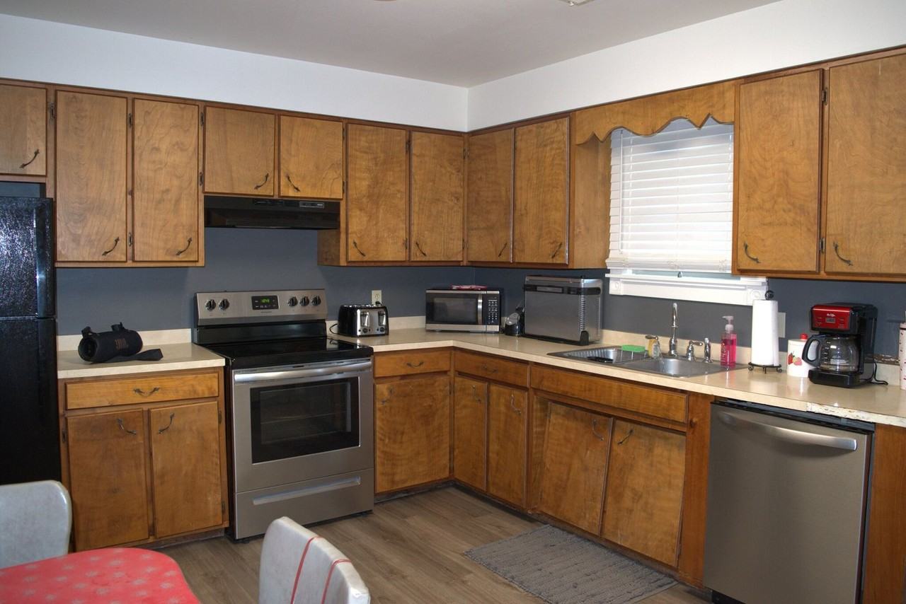 302 Oak St #B - Photo 6 of 14
