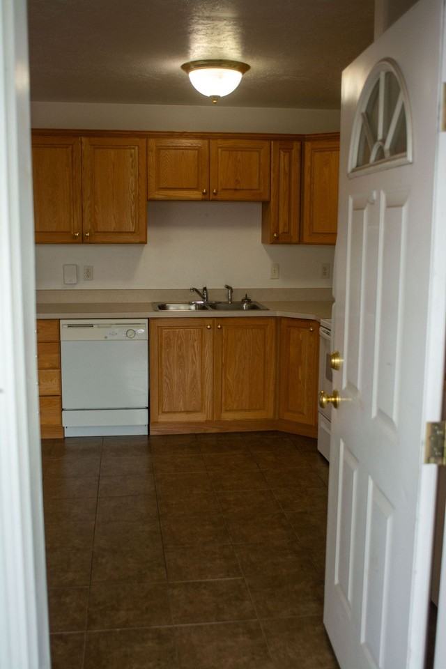 Peterson Pointe - Photo 2 of 6