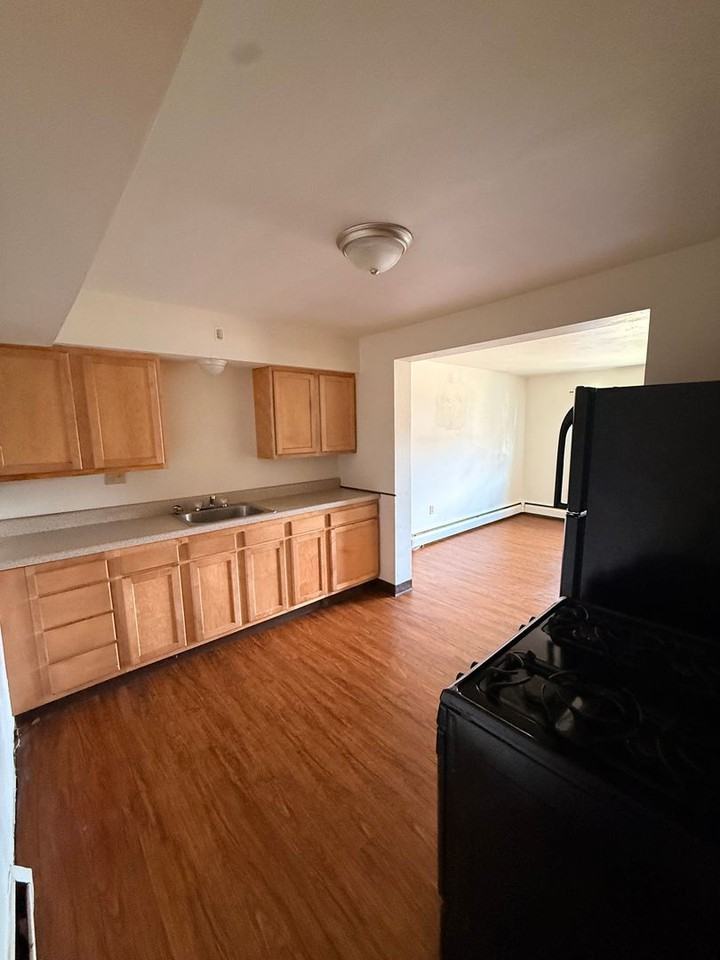 459 E 7th Ave - Photo 2 of 10