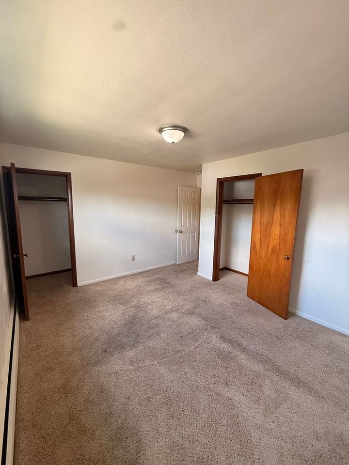 459 E 7th Ave - Photo 6 of 10