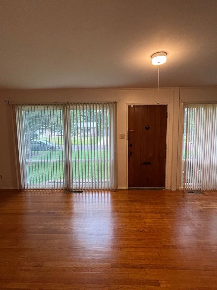4108 S Park Dr - Photo 2 of 21