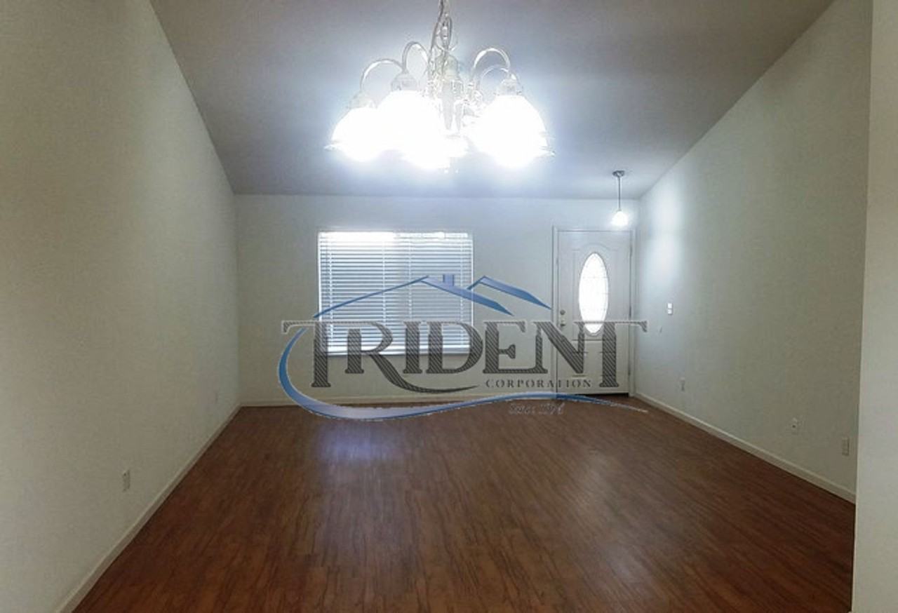 1070 Arbor Dr - Photo 2 of 19
