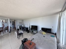 featured image of 555 University Ave #1900