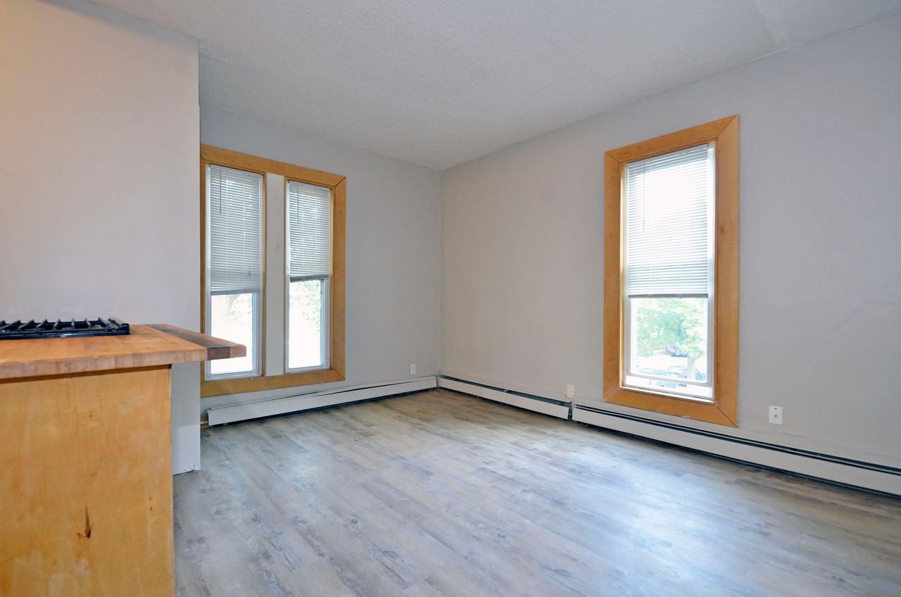602 Mendota St #3 - Photo 3 of 8