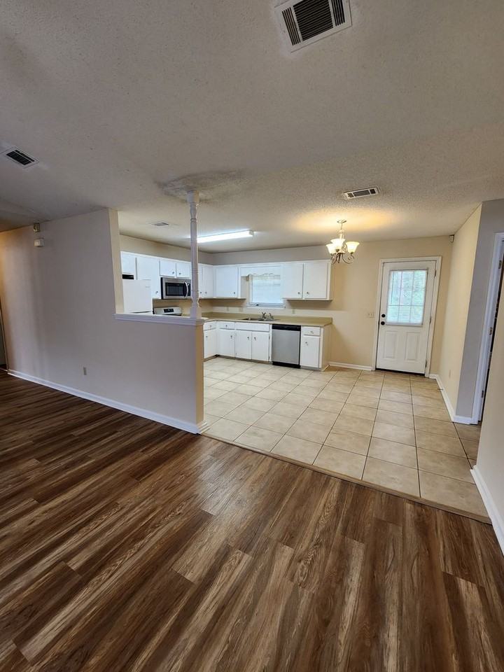 906 Rice Ct - Photo 6 of 26