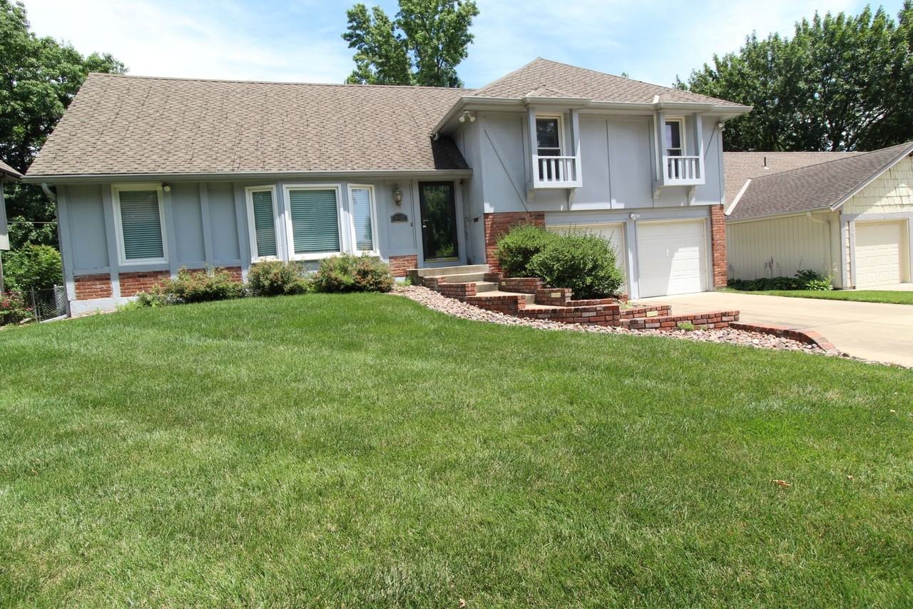 9913 Perry Dr - Photo 3 of 33
