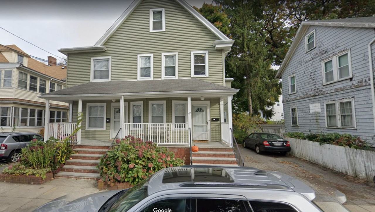 49 Fairbanks St - Photo 3 of 12